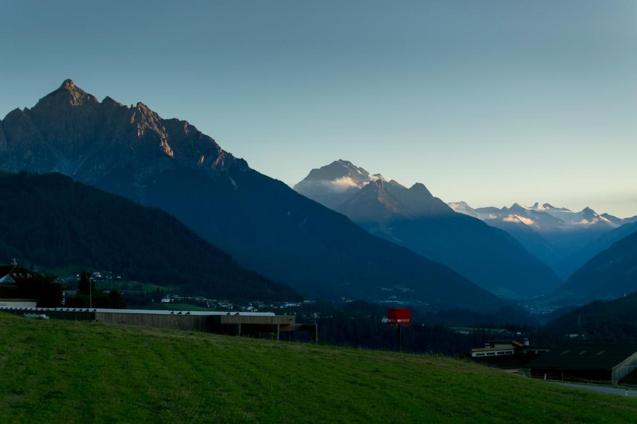 Apartment Wiesenhof - Natur & Weitblick Ueber Innsbruck - Ladestation Fuer Elektroautos Eksteriør bilde