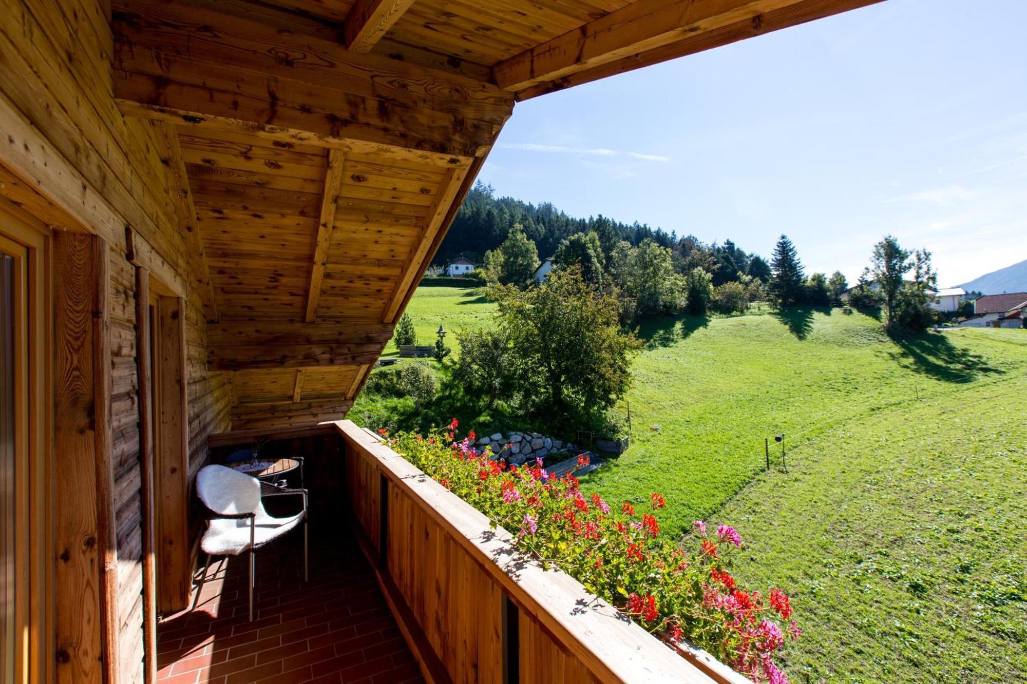 Apartment Wiesenhof - Natur & Weitblick Ueber Innsbruck - Ladestation Fuer Elektroautos Eksteriør bilde